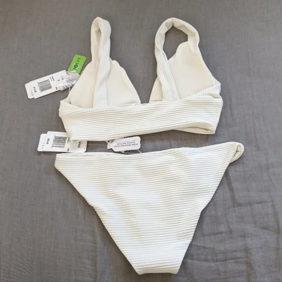 L*Space Bikini Set Fisher Top Sol Bottom - Picture 4 of 8